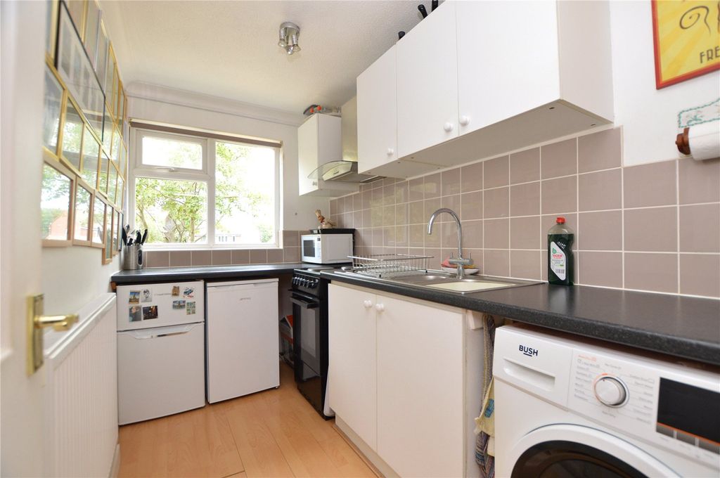 Property photo 3 of 10 Picture No. 04