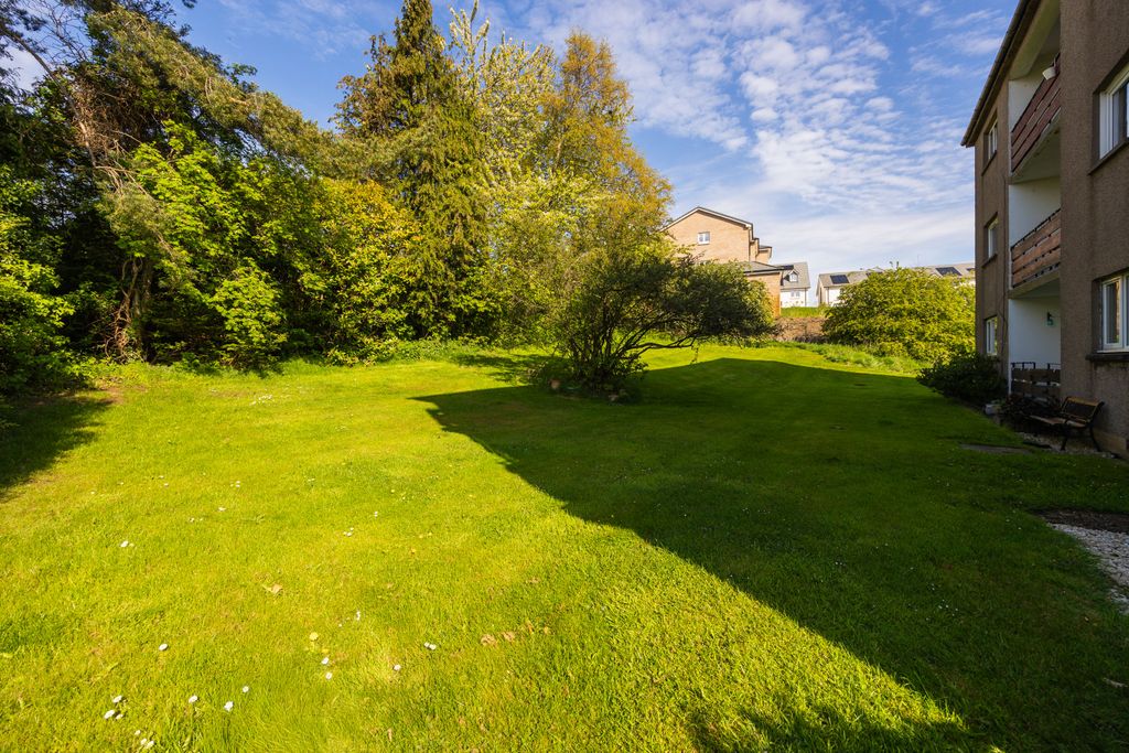 Additional image 14 of 2 bed flat for sale40/2 West Craigs Crescent, Edinburgh EH12