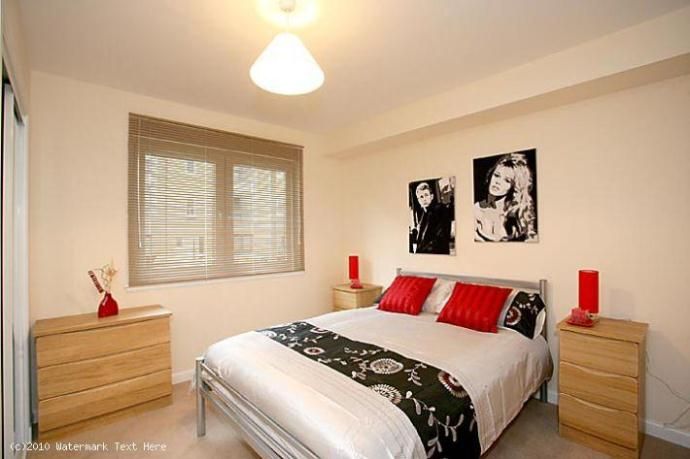Property photo 3 of 6 Master Bedroom