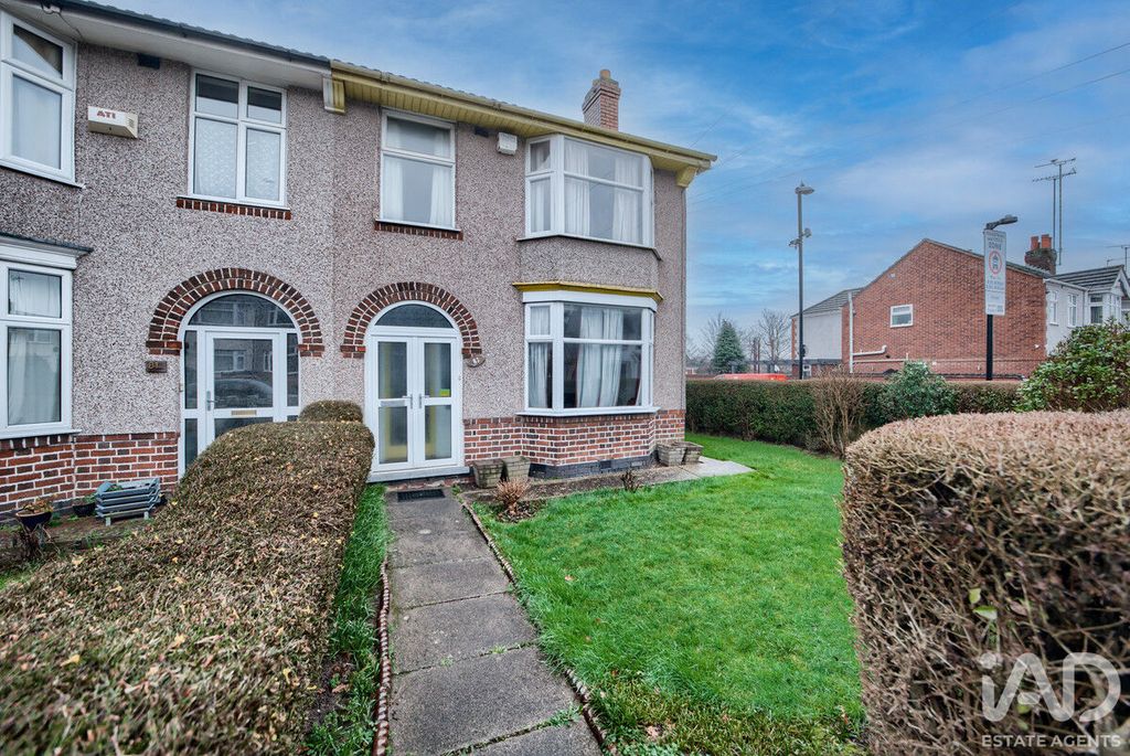 Property photo 2 of 19