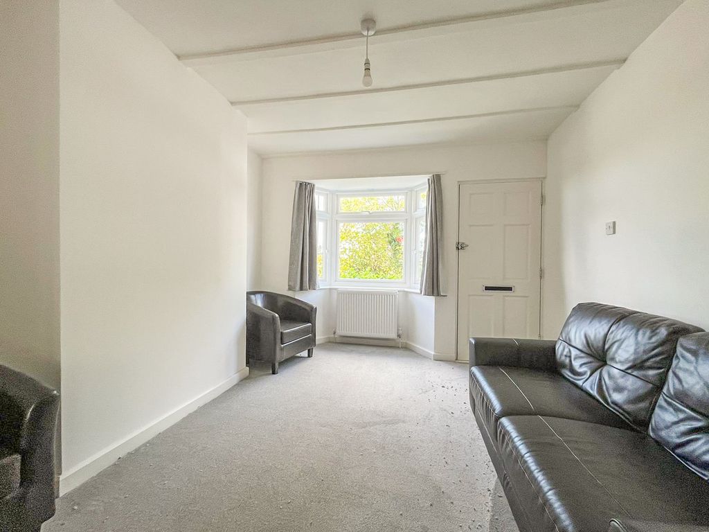 Property photo 3 of 5 Lounge