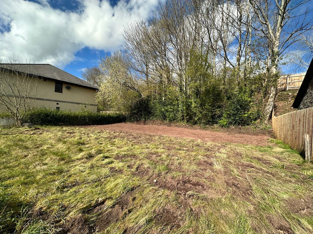 Property photo 3 of 7