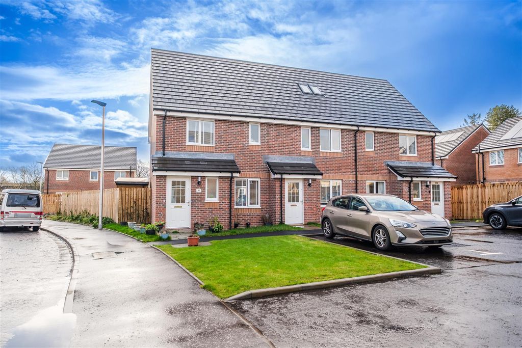 Property photo 1 of 22 Twister Crescent-6.Jpg