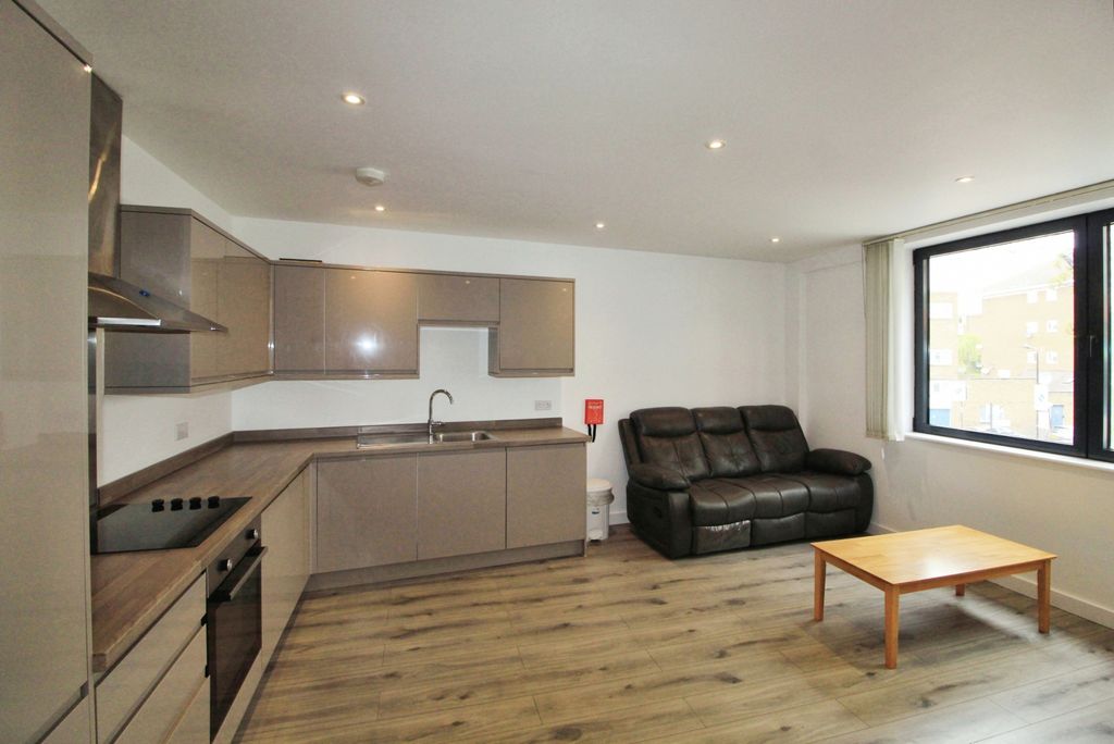 Property photo 3 of 16 Gallery