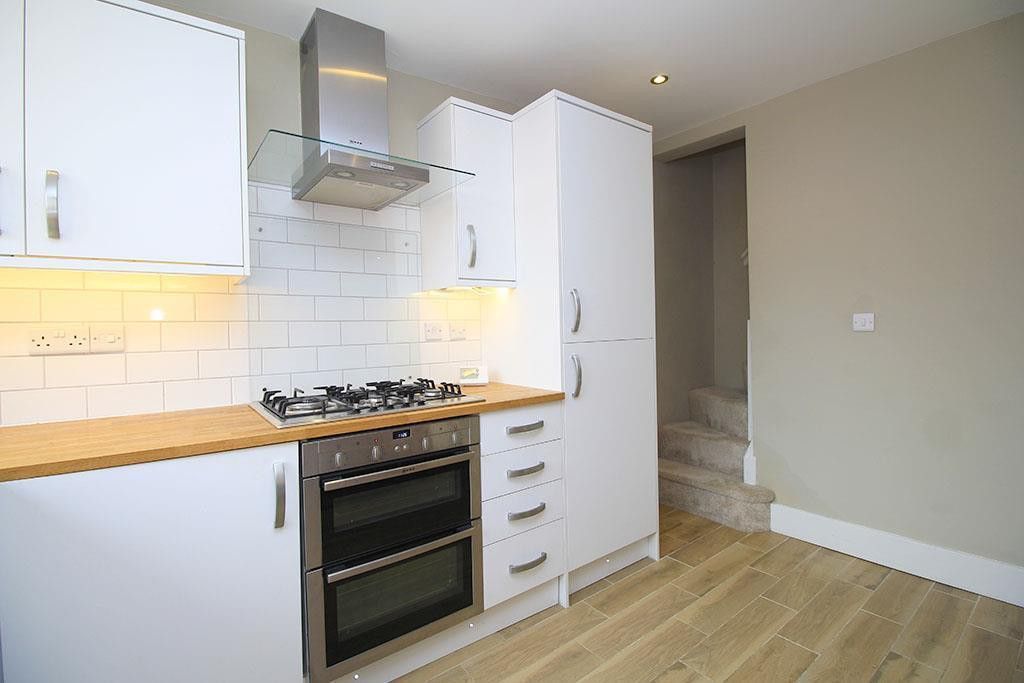 Property photo 2 of 21 Kitchen