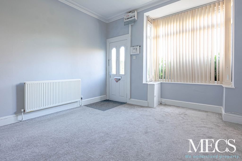 Property photo 1 of 12 2048632