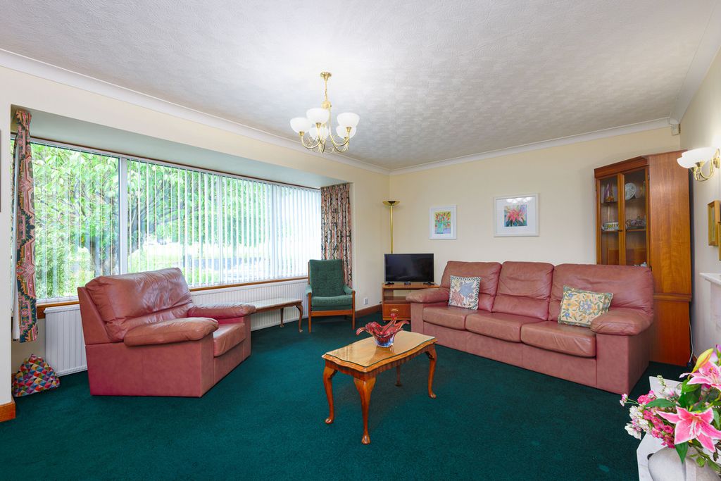 Property photo 2 of 30