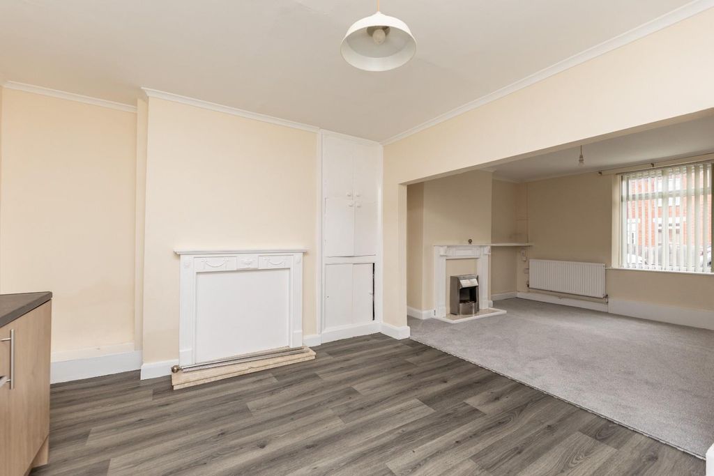 Property photo 2 of 14 5C5A7462.Jpg