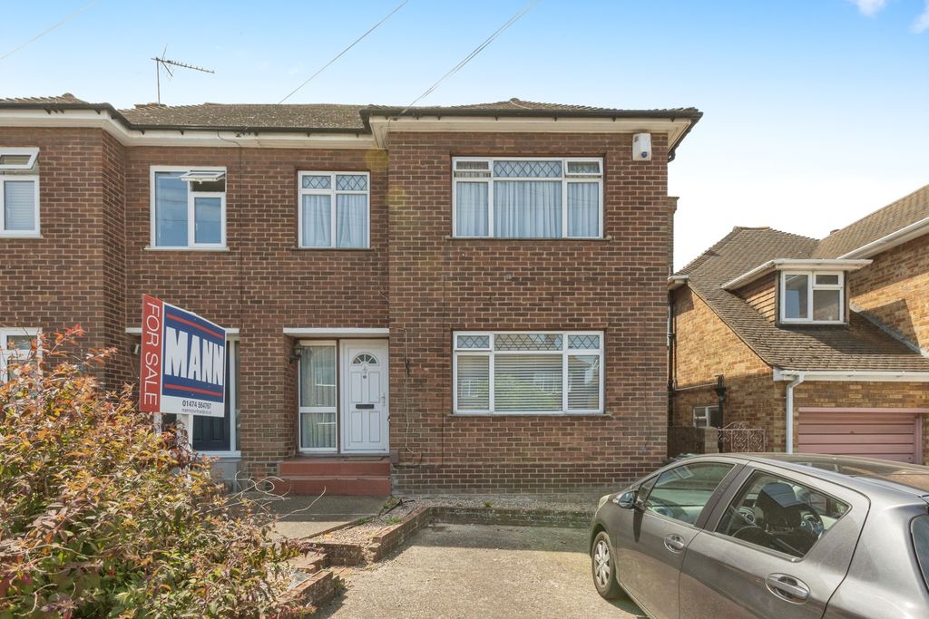 Property photo 1 of 15 Front