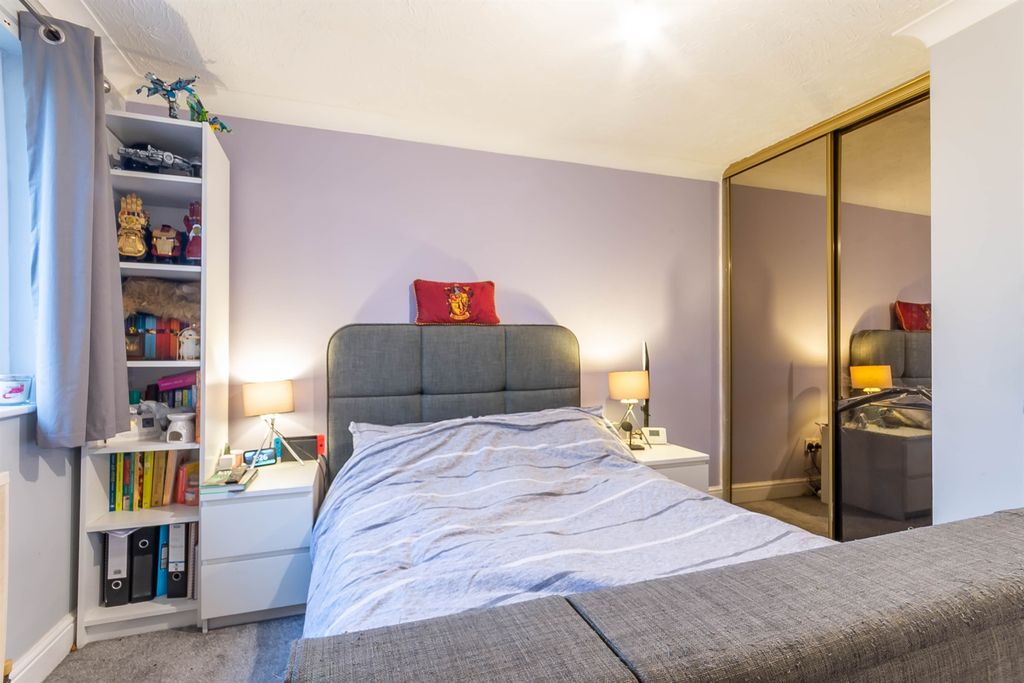 Property photo 3 of 10