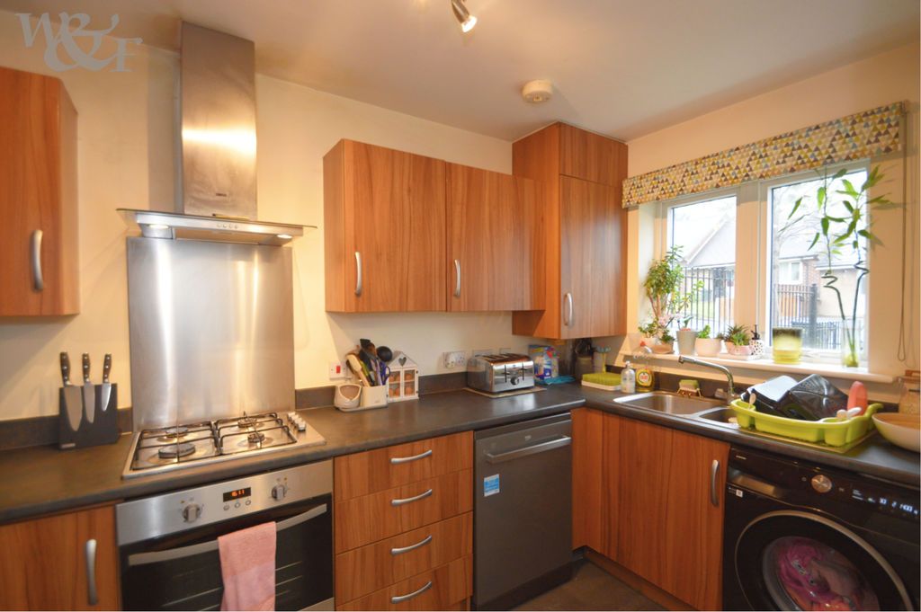 Property photo 2 of 15 Photo 15