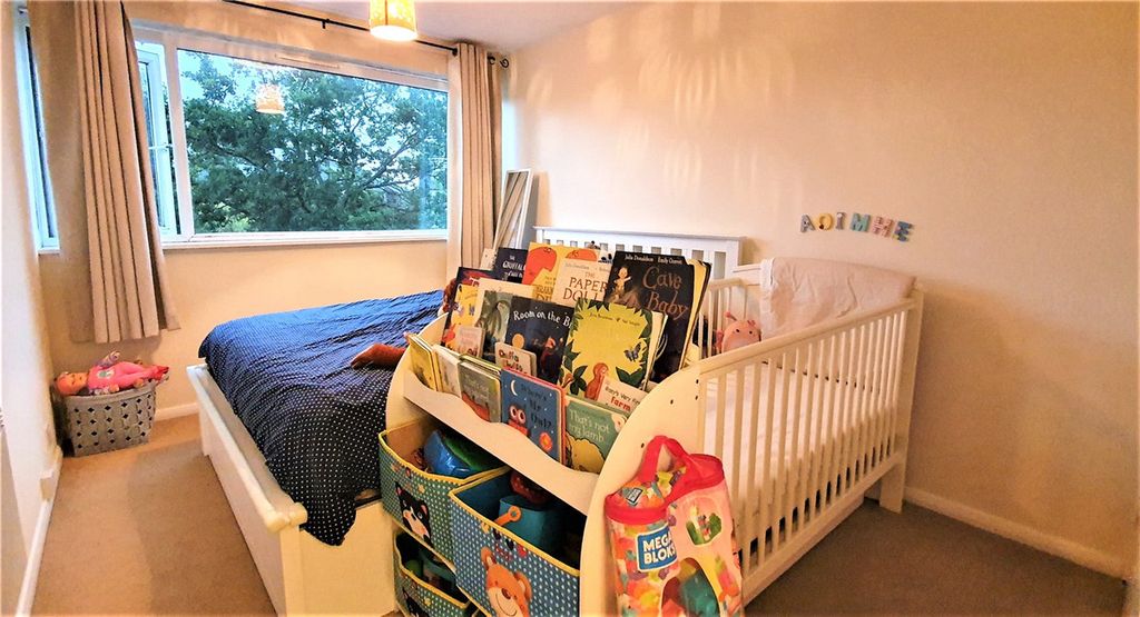 Property photo 3 of 6