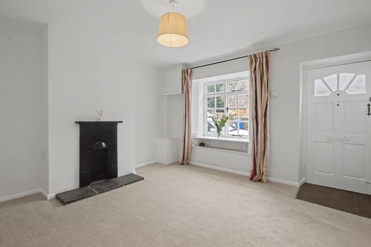 Property photo 3 of 8 325400