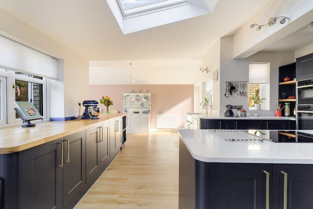 Property photo 2 of 30 Img (22) (1).Jpg