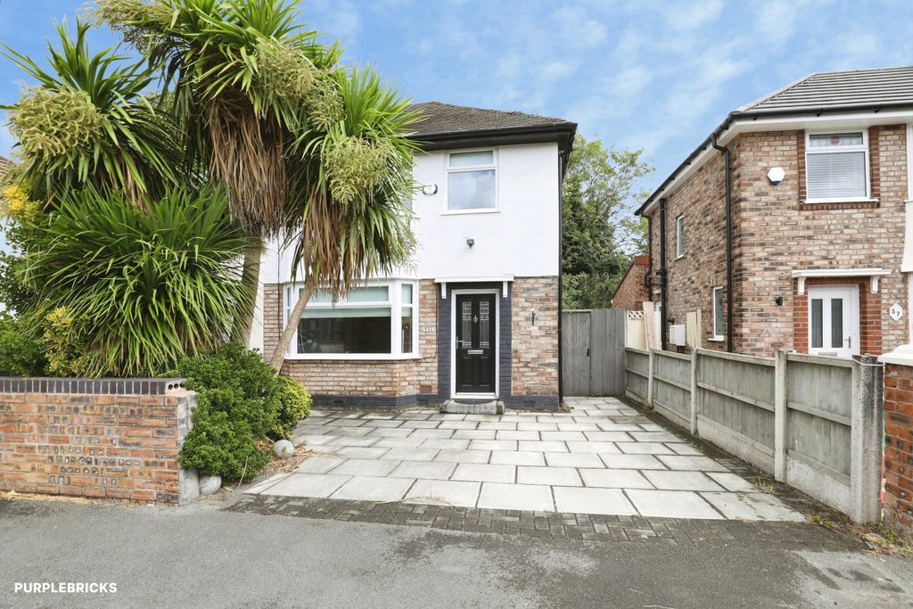 Property photo 2 of 21