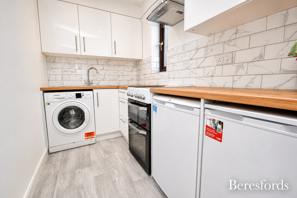 Property photo 3 of 4 Kitchen