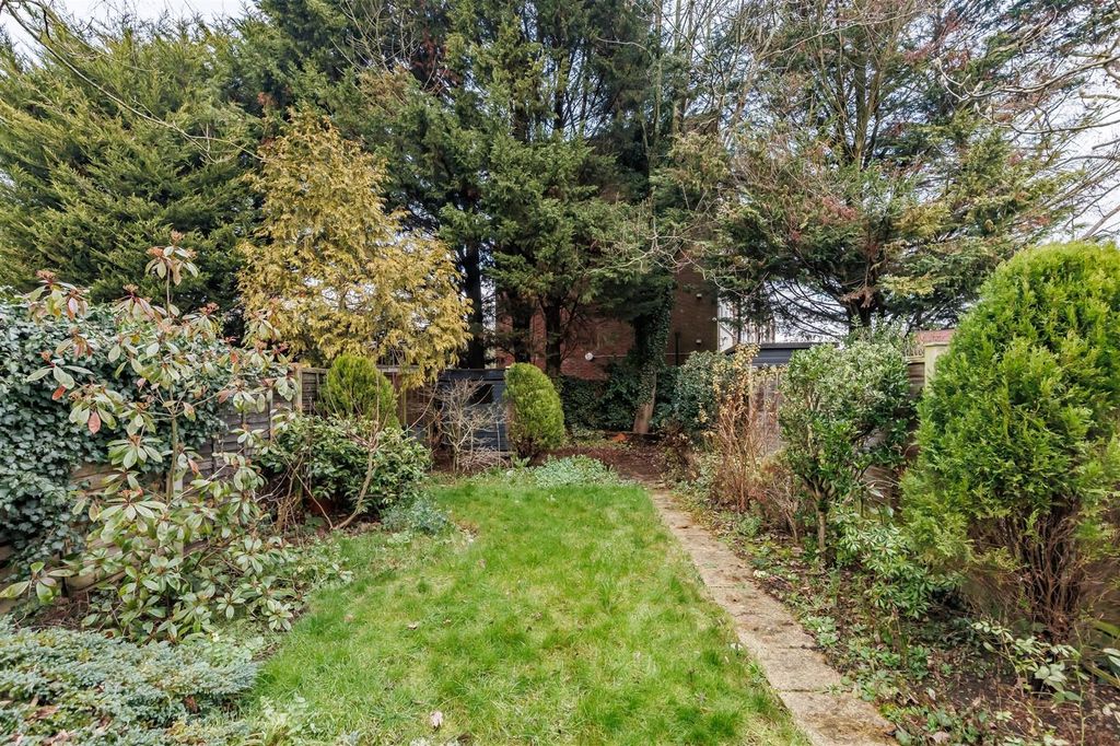 Property photo 2 of 21 35  Fairfield Road (15).Jpg