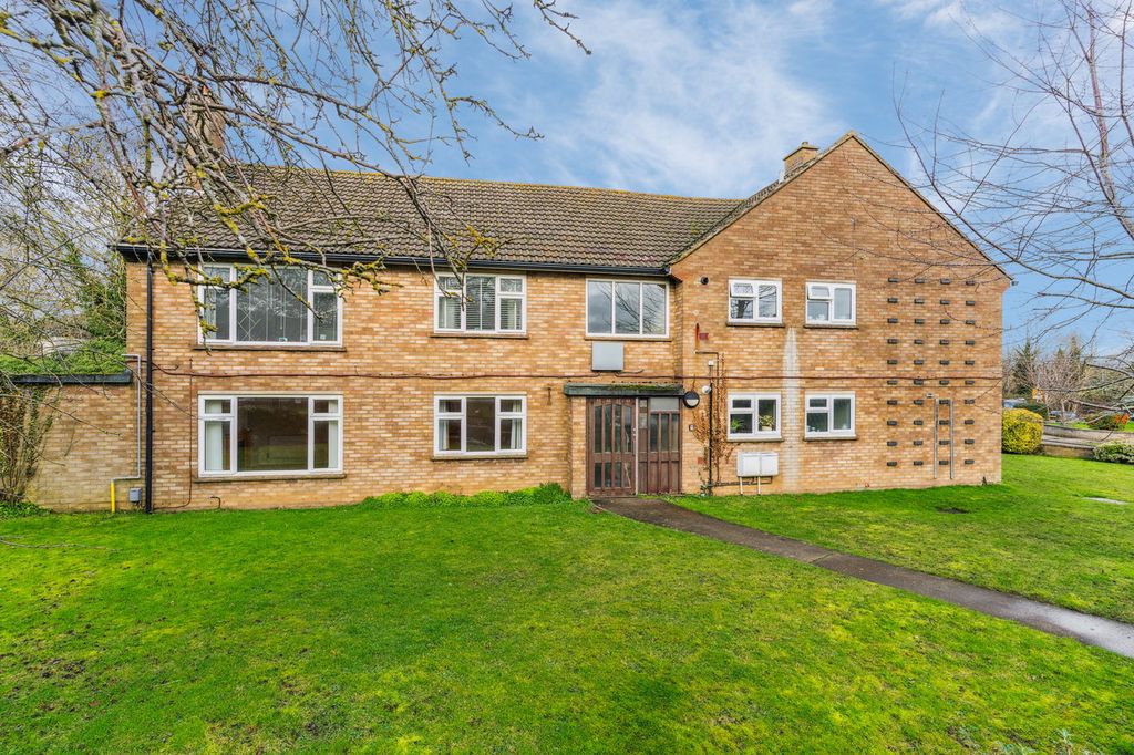 Property photo 1 of 9