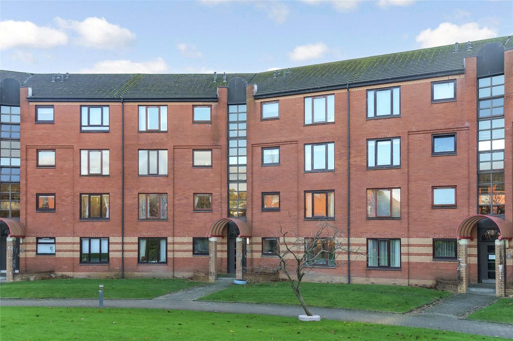 Property photo 1 of 13 1