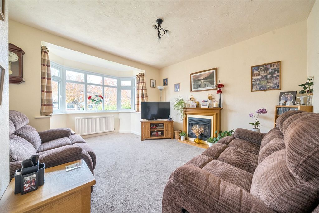 Property photo 2 of 25 Picture No. 18