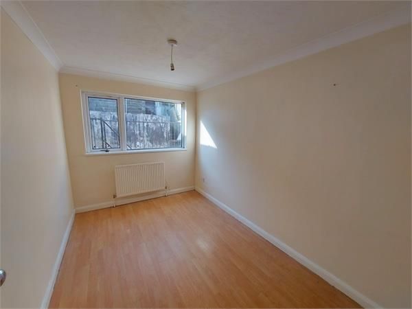 Property photo 3 of 6 Bedroom 1