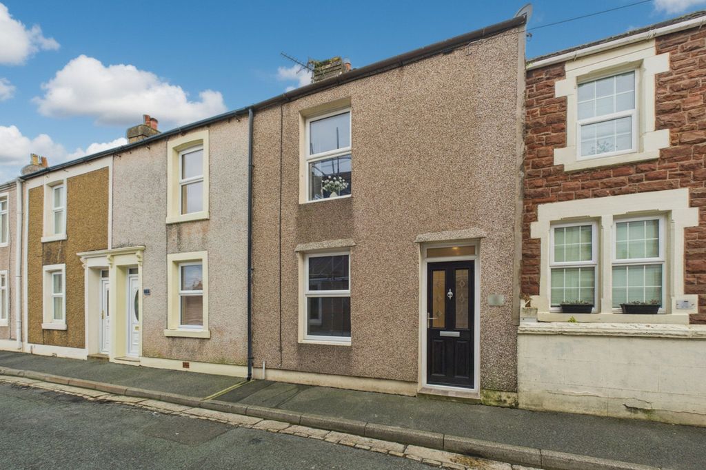 Property photo 2 of 20