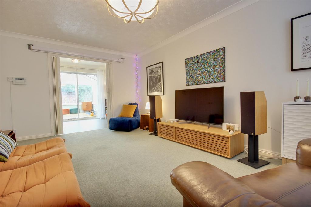 Property photo 2 of 20 Ic (2).Jpg