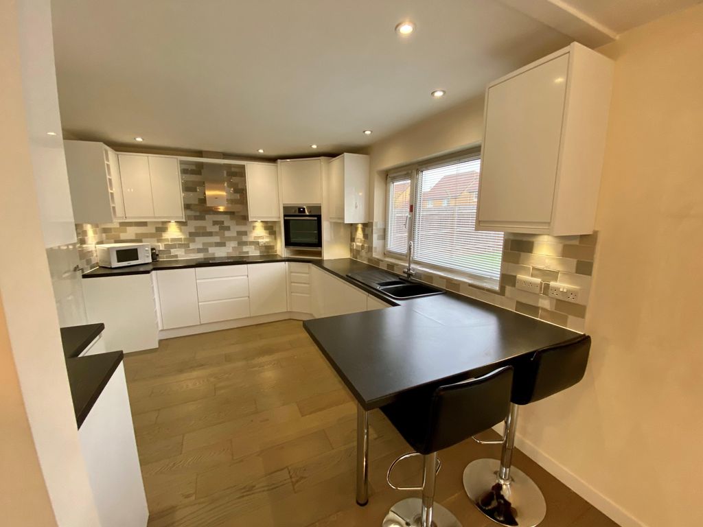 Property photo 2 of 12 View