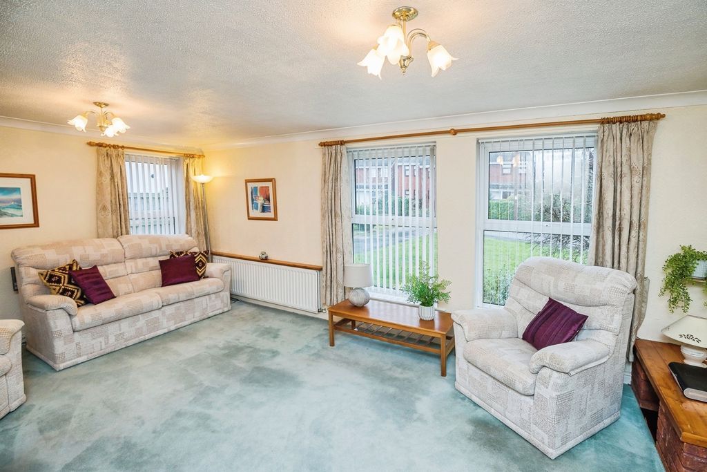 Property photo 3 of 22 Living Room