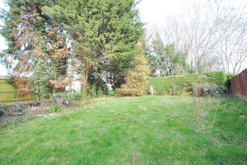 Property photo 3 of 26