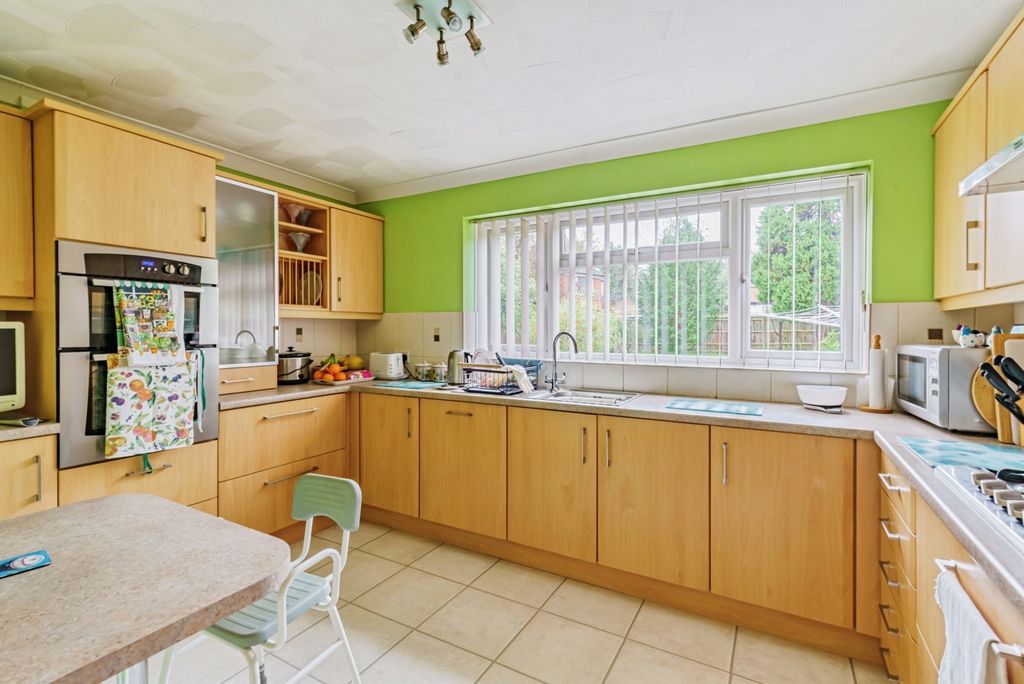 Property photo 3 of 15 Photo