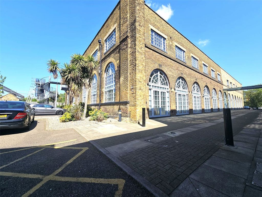 Property photo 1 of 9 Picture No. 08