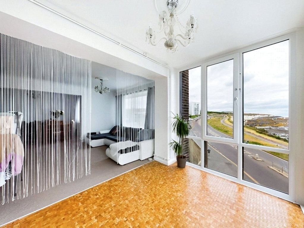 Property photo 2 of 10 Dinning Area /Lounge