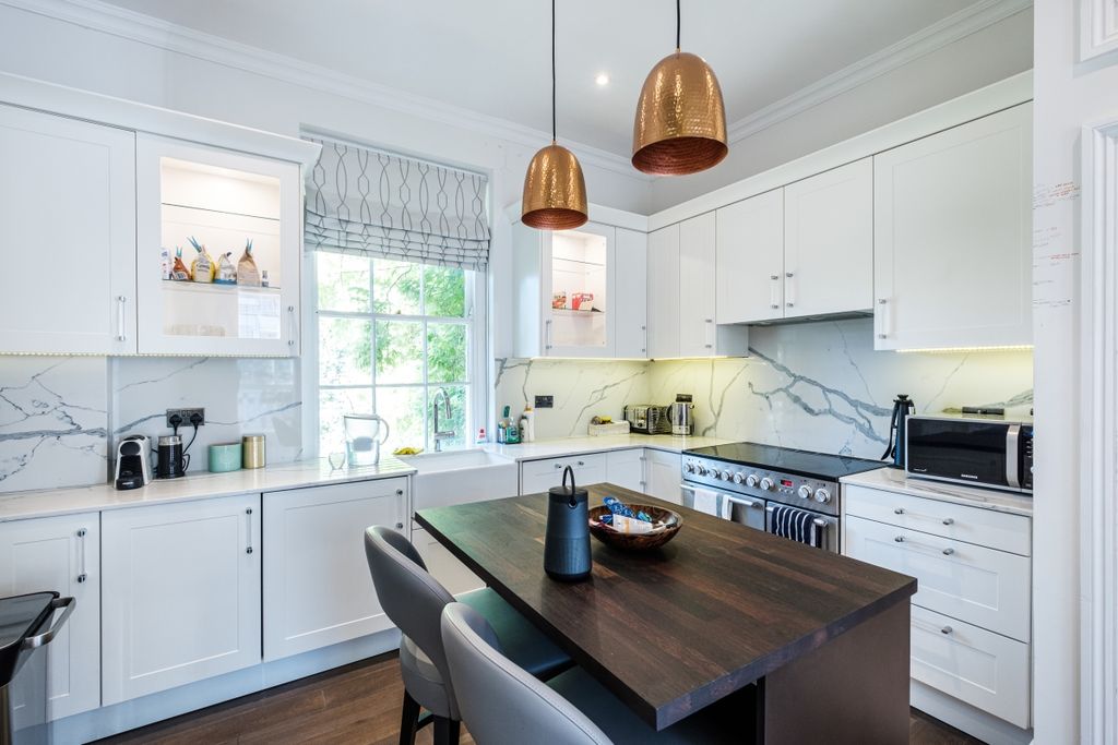 Property photo 3 of 10 St Peters Street