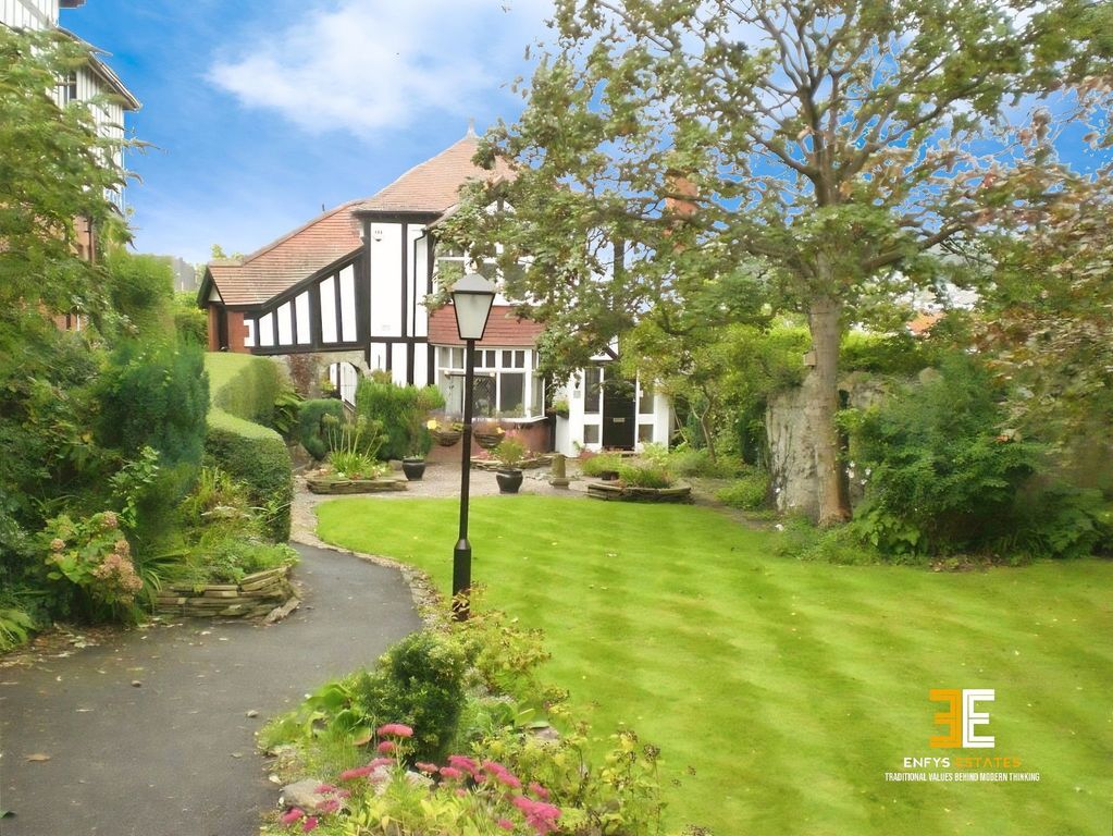 Property photo 3 of 33