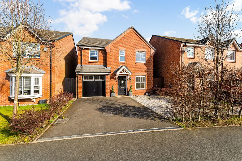 Property photo 1 of 33