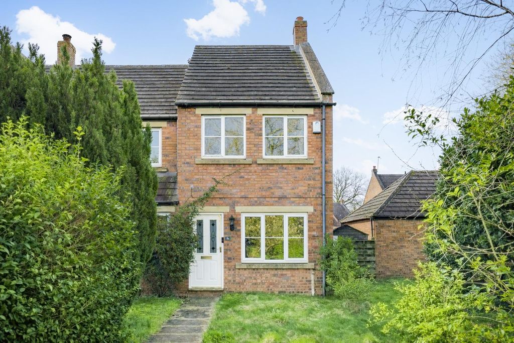 Property photo 1 of 15 Front (Exterior)