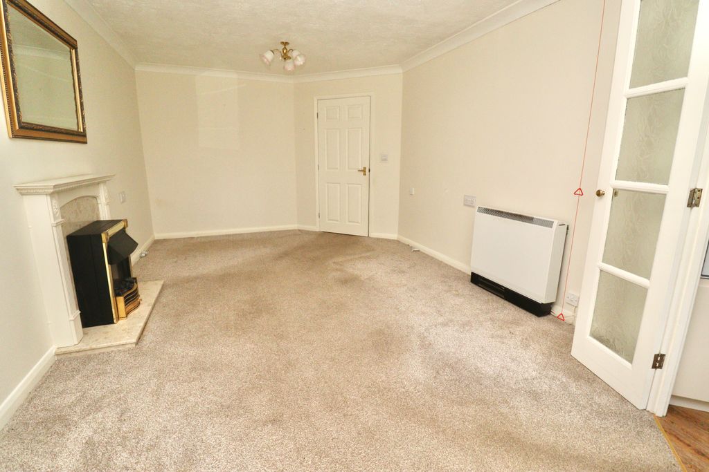 Property photo 3 of 11