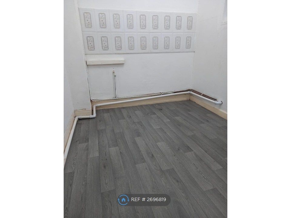 Property photo 3 of 3