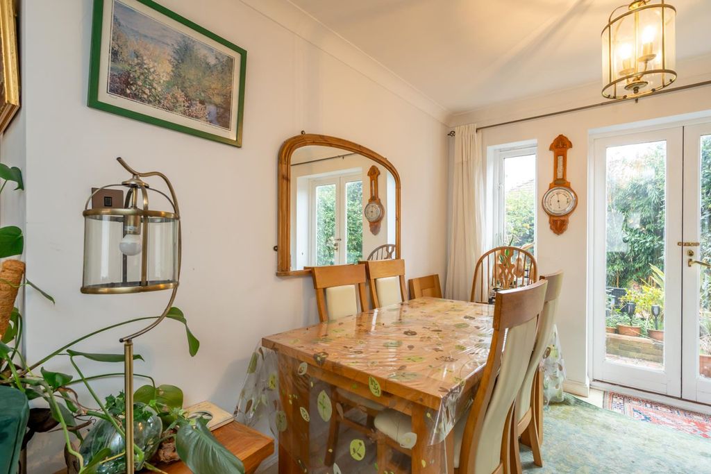 Property photo 3 of 15 Dining Room.Jpg