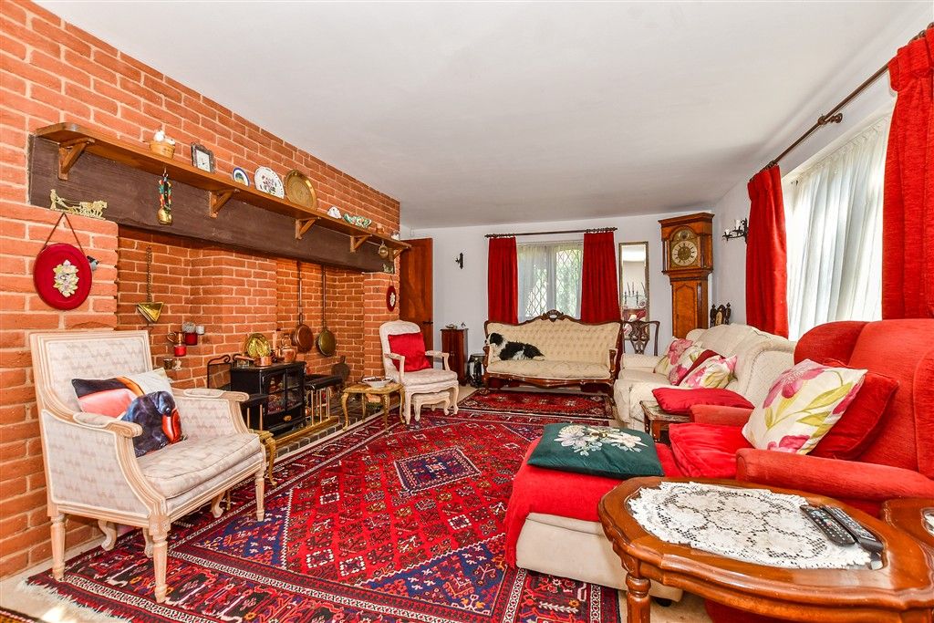 Property photo 3 of 16 Living Room