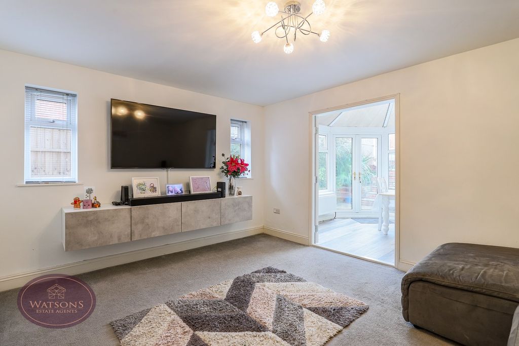 Property photo 3 of 25