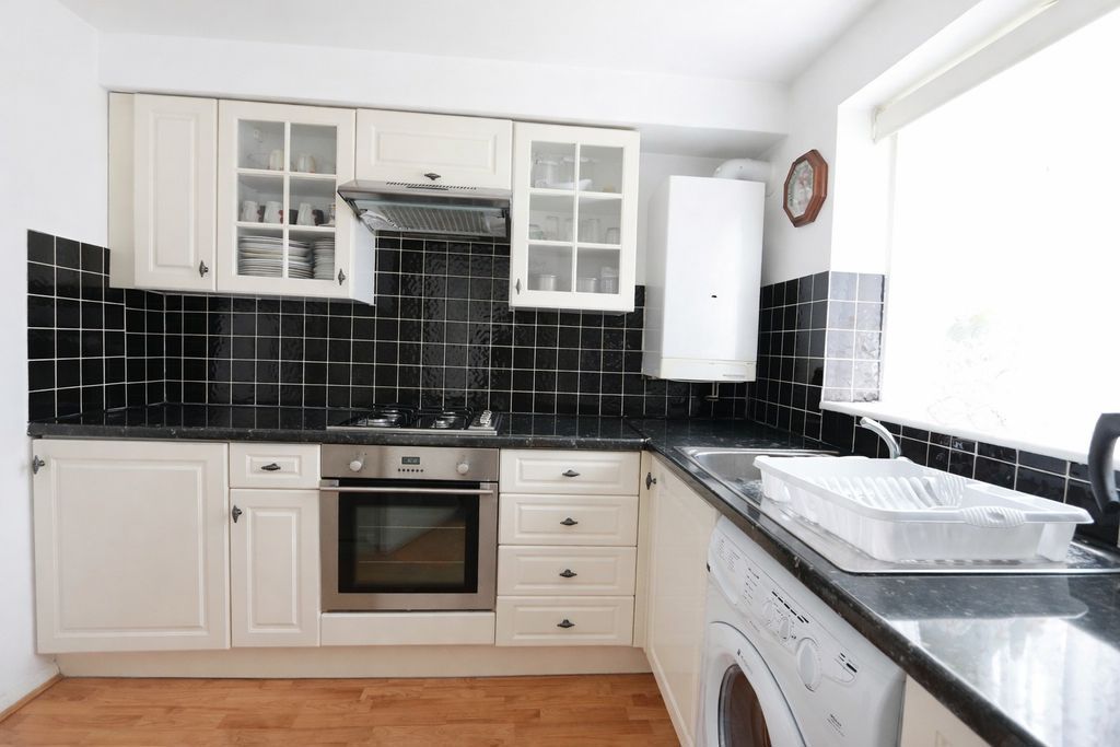 Property photo 2 of 6 Photo 1