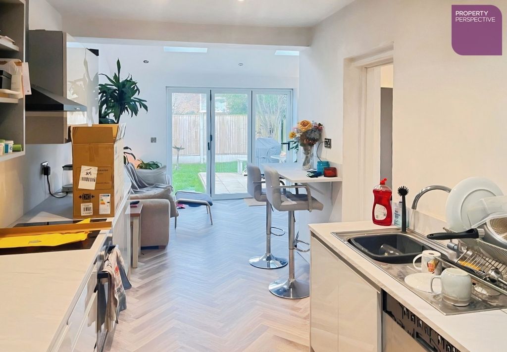 Property photo 3 of 6 Kitchen/Diner