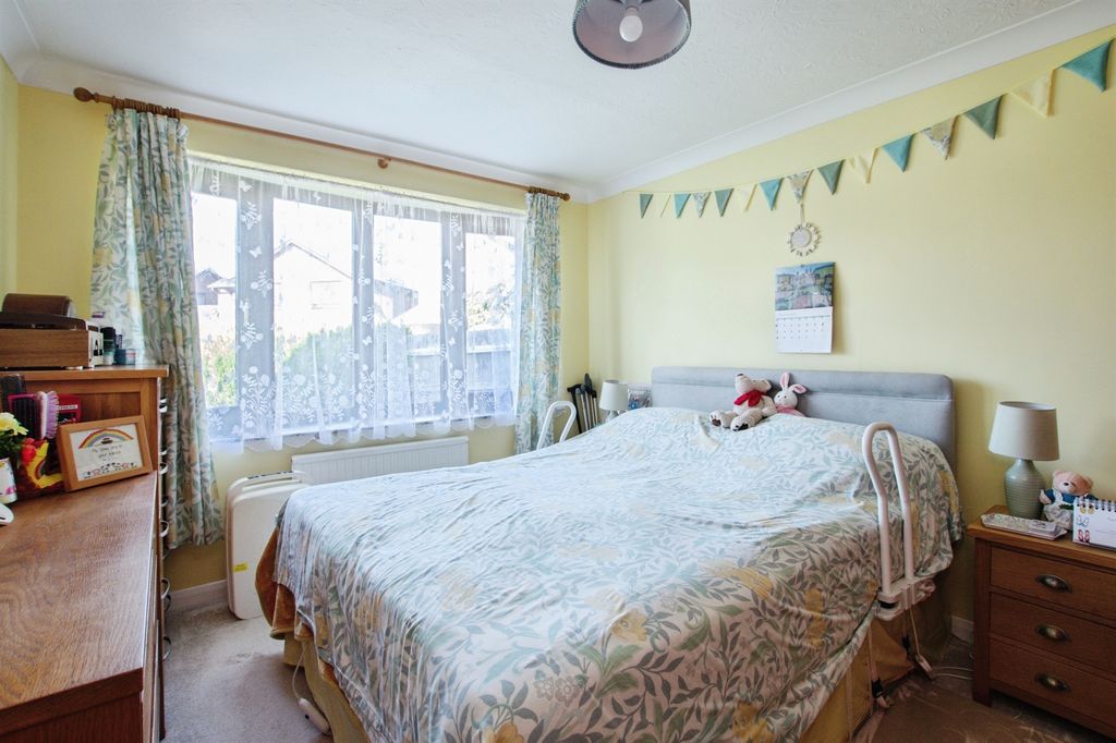 Property photo 3 of 16