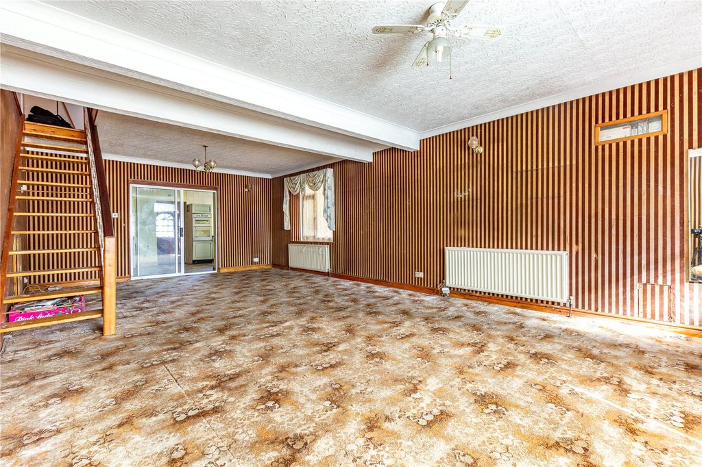 Property photo 1 of 21 Picture No. 03