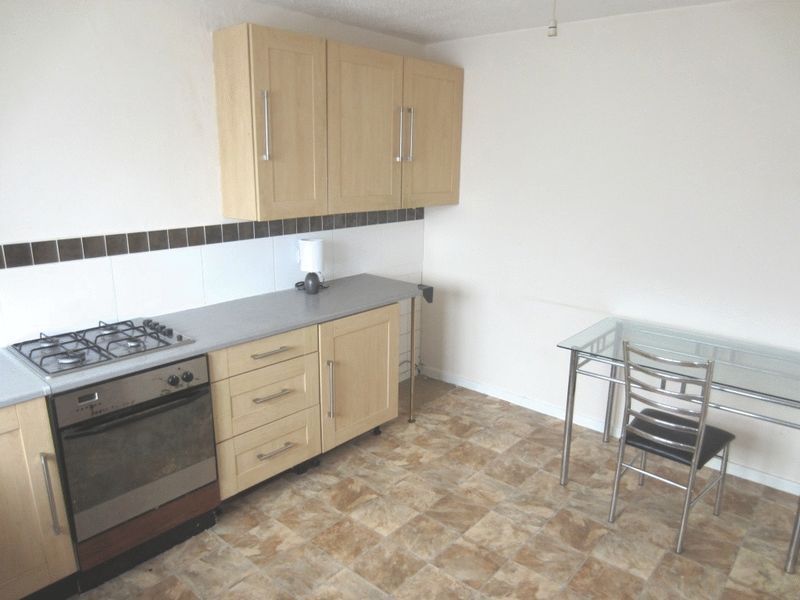 Property photo 3 of 8 Photo 1