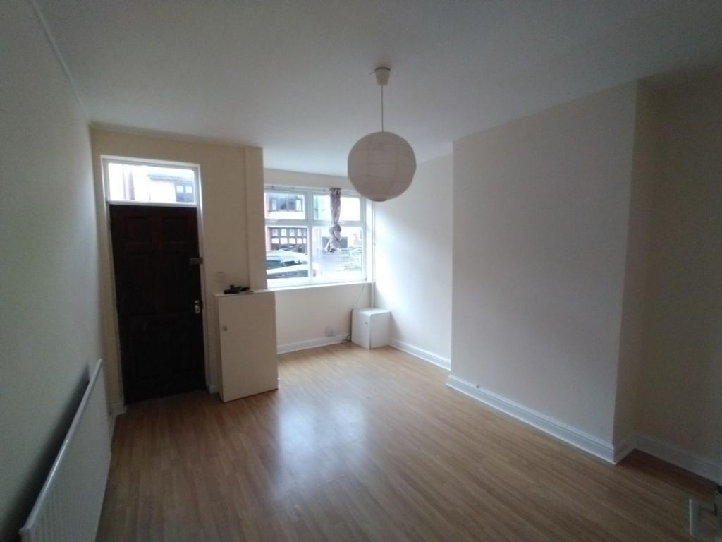 Property photo 3 of 13 (Main)