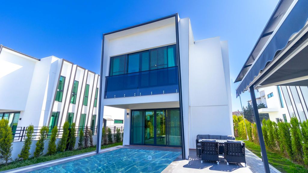 Property photo 3 of 17 Upscale Villa For Sale In Belek, Antalya - Two-Storey Villa In Belek