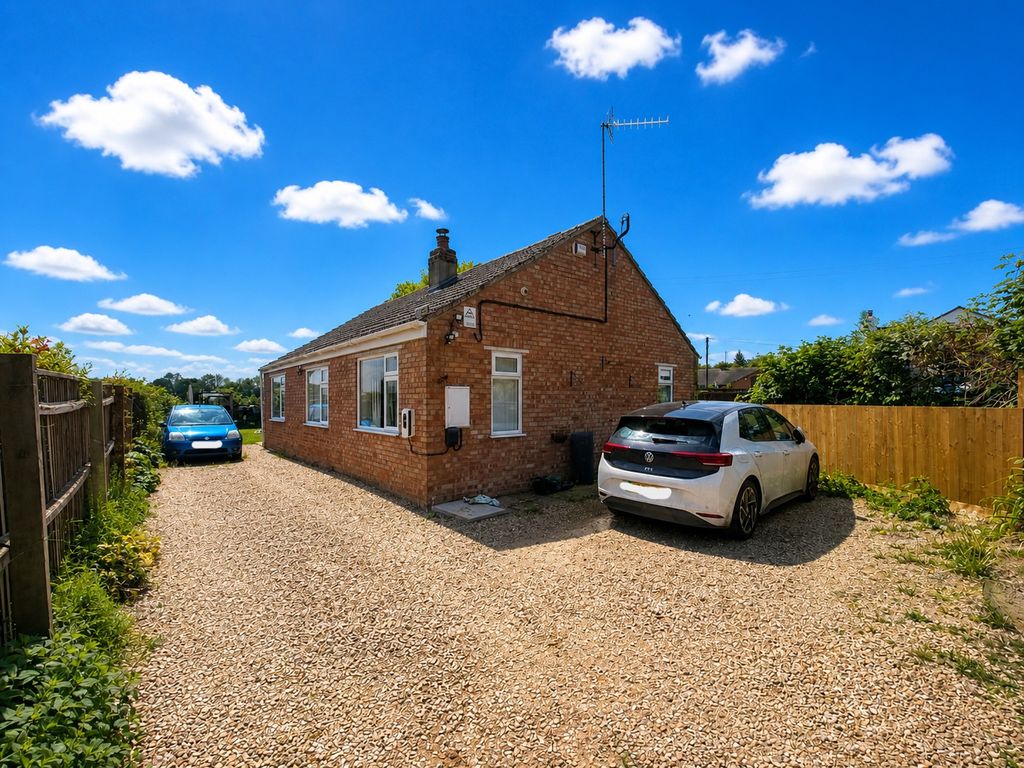 Property photo 1 of 3